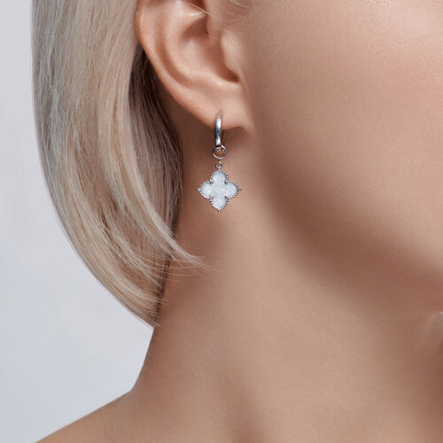 картинка Серьги из серебра с эмалью от магазина Драгоценные подарки