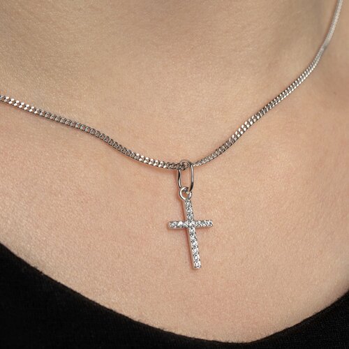 картинка Крест из белого золота с фианитами от магазина Драгоценные подарки