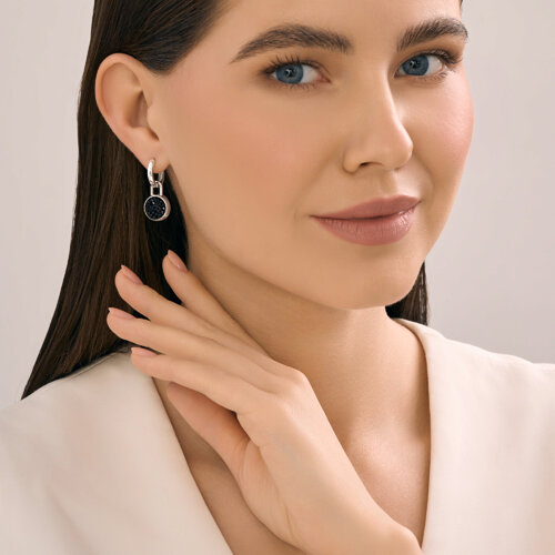 картинка Серьги из серебра с кристальной тканью от магазина Драгоценные подарки